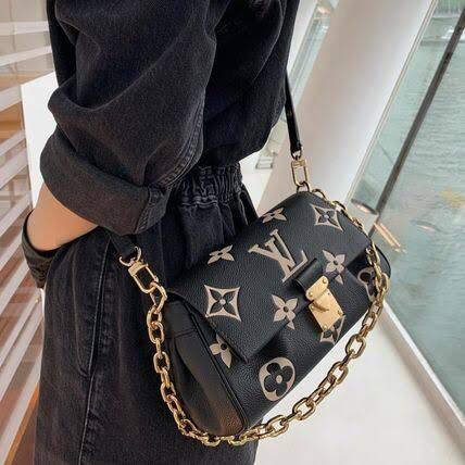 louis vuitton Pochette Métis East West