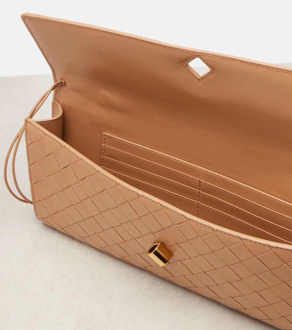 BOTTEGA VENETA Andiamo intrecciato leather clutch