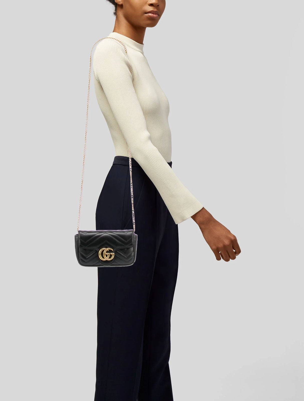 Gucci GG Marmont matelassé leather bag Black